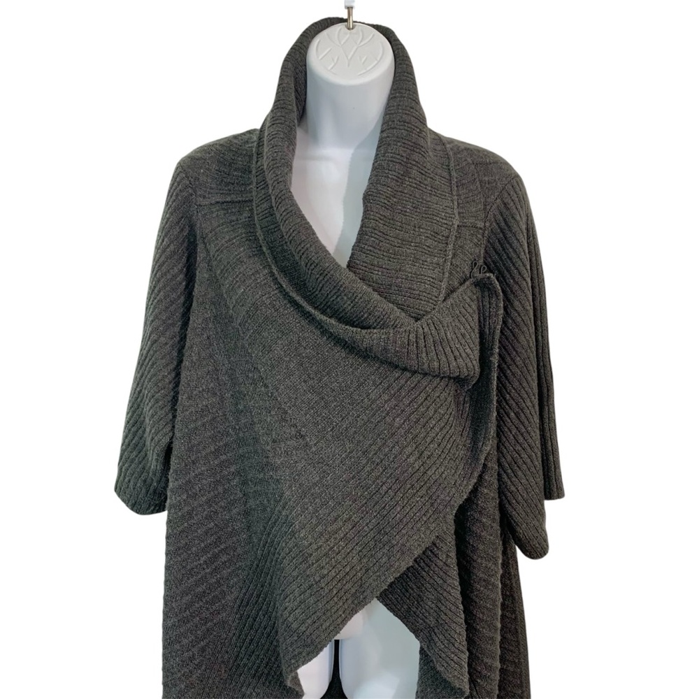 SIMPLY VERA Short Sleeve Wrap Sweater Sz M